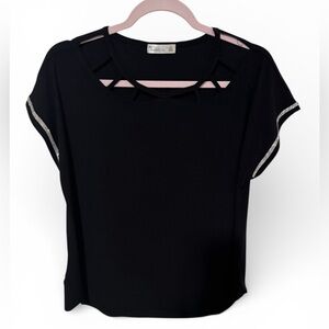 89th & Madison Black Rhinestone Trim Blouse L | Short Sleeve Top